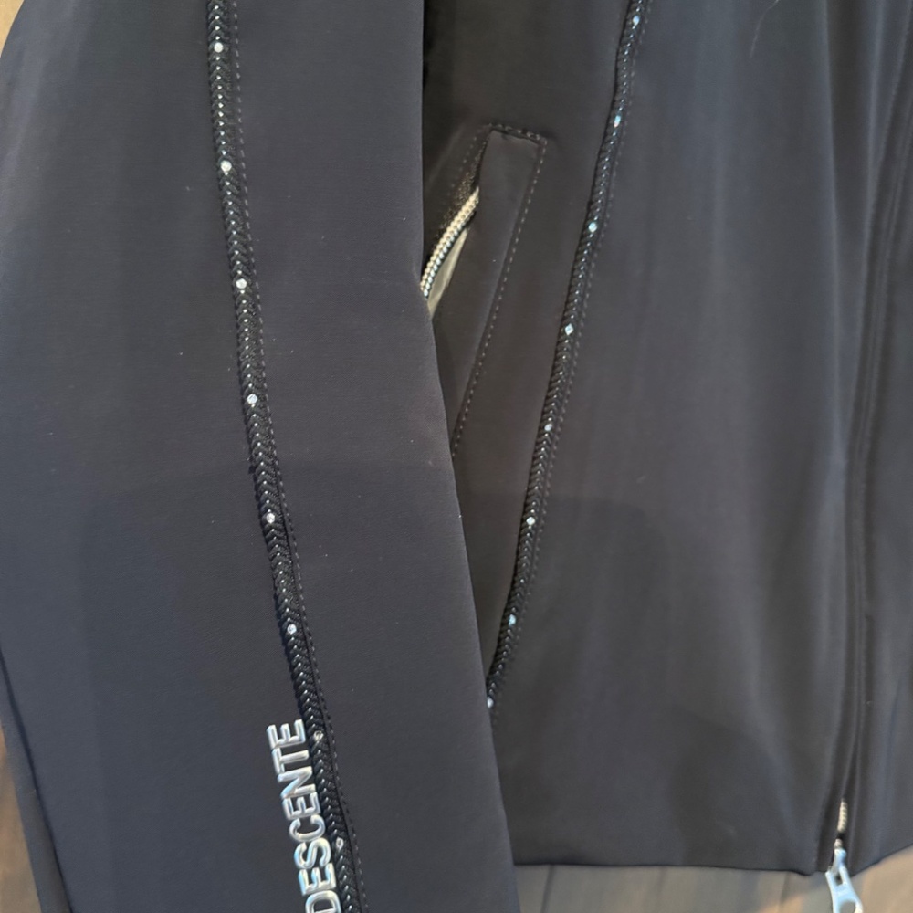 Descente Women's Kensie Black Ski Jacket – Size 12 (M/L) - Picture 3 of 6
